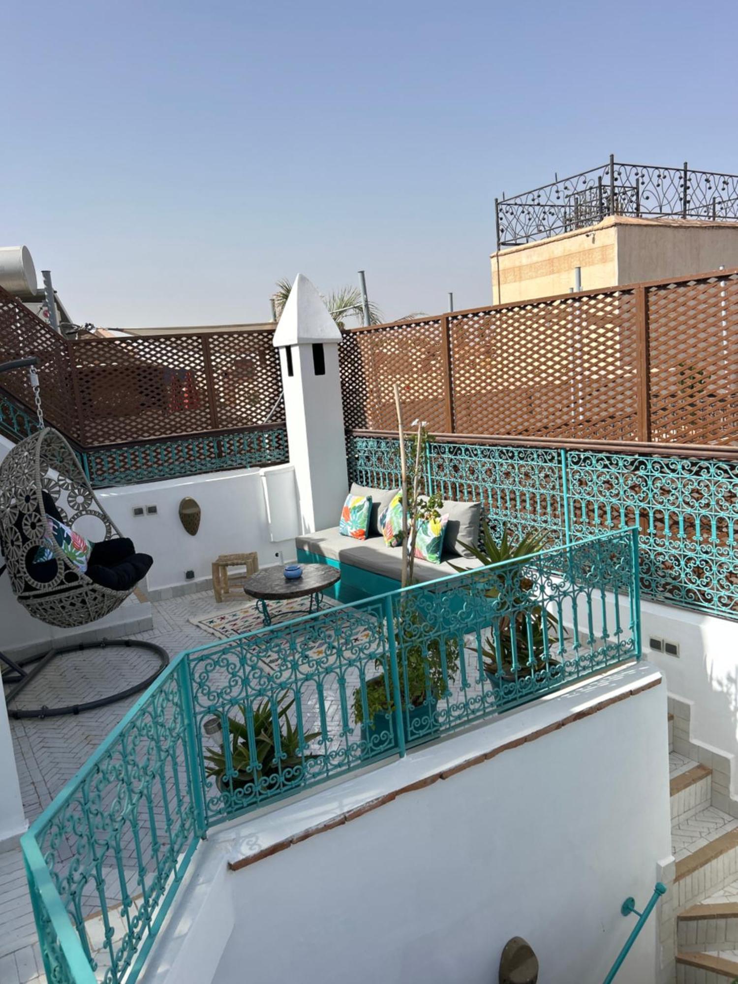 Riad Amazing Amazigh Avec Jacuzzi Petit Dejeuner Compris Avec Aussi Chambres Familiales Pres De La Place Jemaa El Fna Marrakesh Luaran gambar